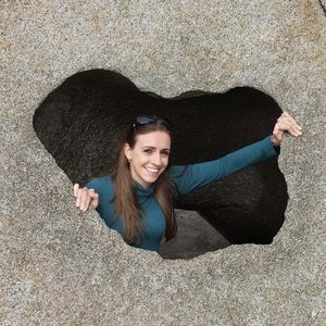 Meet your Posher, Maya